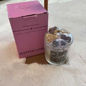 BOGO SALE! CAKE SCENTED CANDLES 8 DIFFERENT SCENTS WITH GIFT BOX